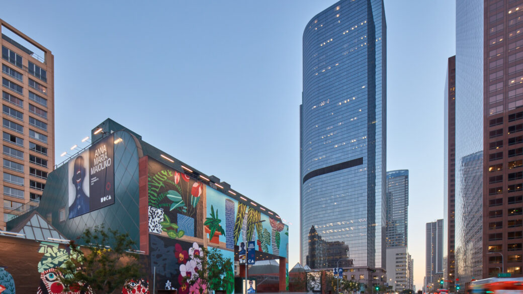 Photo of 1 Cal Plaza from the street during sunset